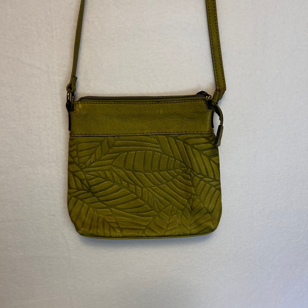 Fossil Vibrant Olive Green Embossed Leaf Genuine Leather Crossbody Bag - Picture 4 of 7